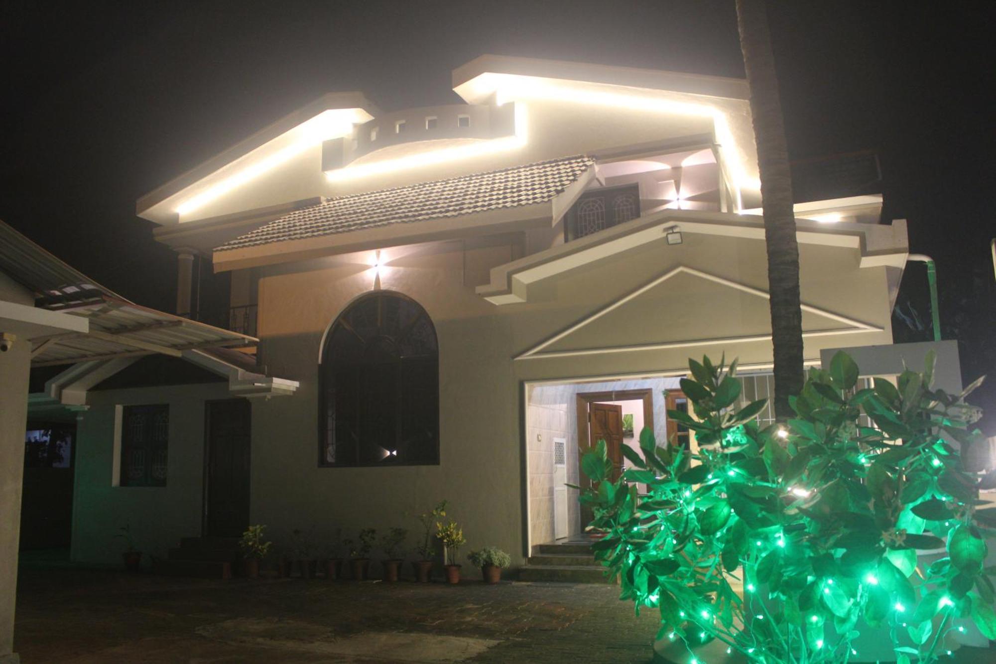 Tropical Villa Homestay Mangaluru Exterior foto